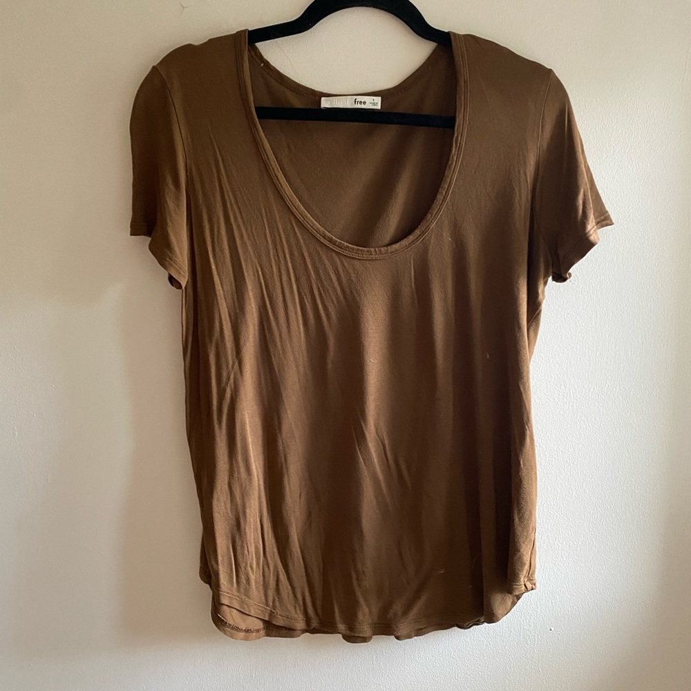 Wilfred Free Brown Tee